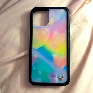 Heavenly hearts wildflower case good condition for iPhone 11 pro